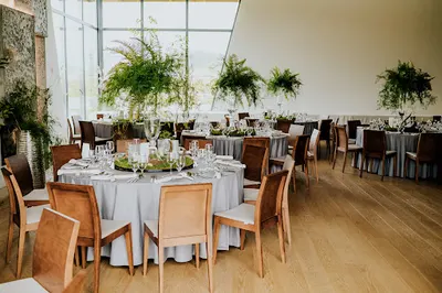 Phloé by Szymon Konefał - Dekoracje Ślubne, Eventowe - Wypożyczalnia mebli - Scenografia - Organizacja